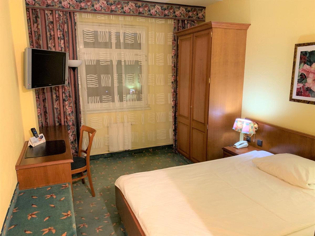 Brandiser Parkhotel Exterior foto